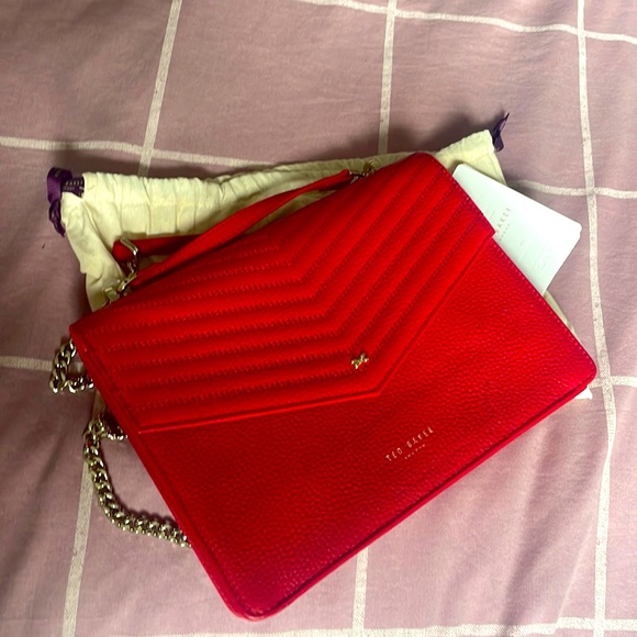 NWT Ted Baker Bow Detail Envelope Kalila Crossbody Bag - Red - Picture 1 of 6